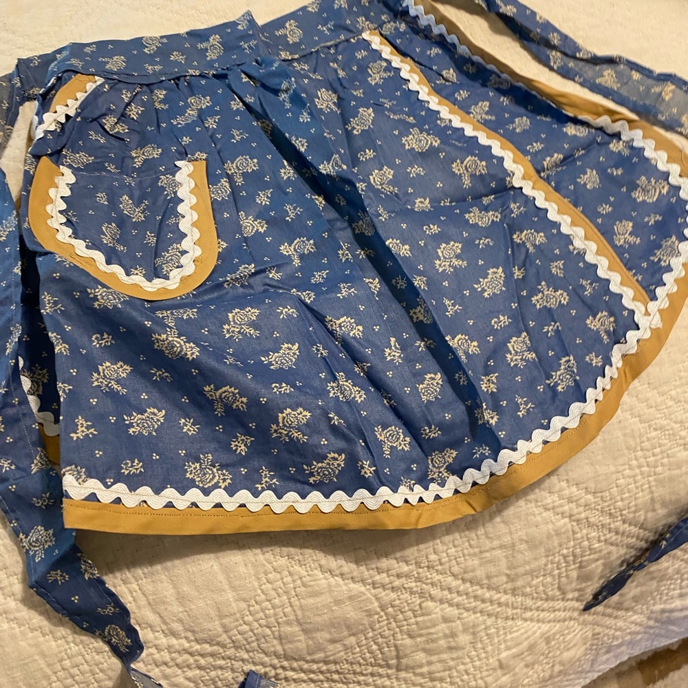 Floral Blue and Gold Women's apron